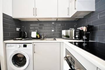 Apartment for 2 People in Bradford, West Yorkshire, Photo 1