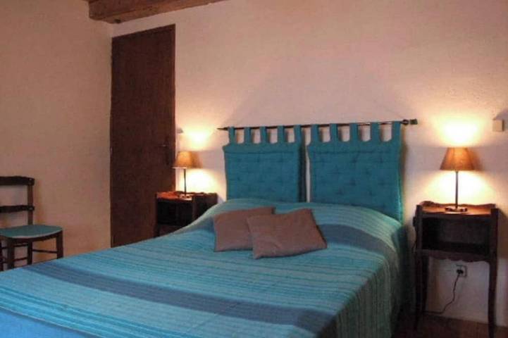 Gîte pour 7 personnes, avec jardin à Saint-Juéry - 2