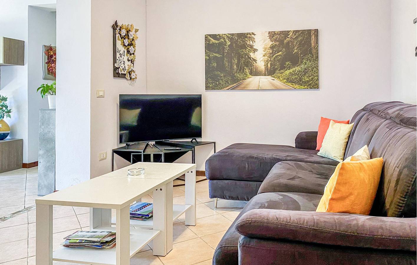 Apt spacieux avec piscine, parking et WiFi in Fivizzano, Massa-Carrara