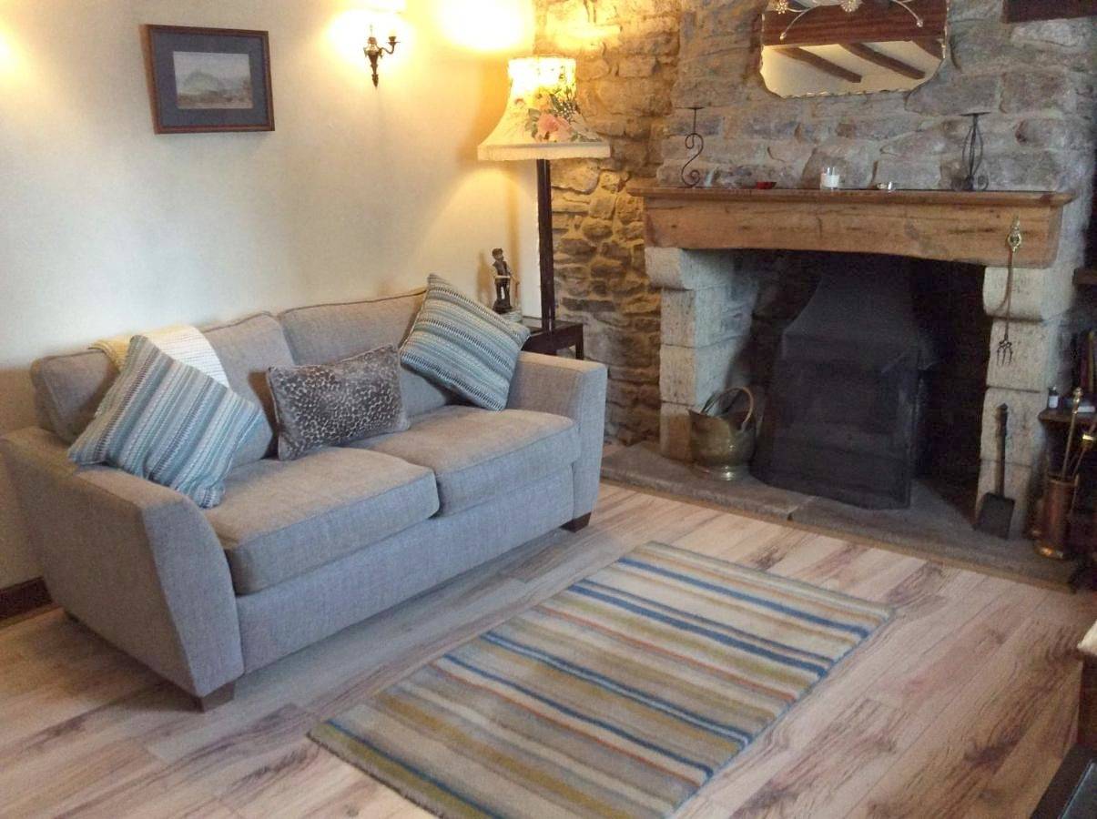 One-Bedroom House in Castleton, Derbyshire