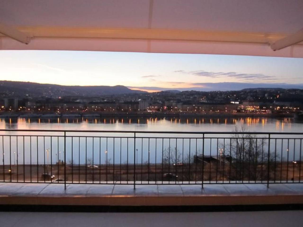 Apartamento entero, Penthouse mit Donaublick in Budapest, Közép-Magyarország