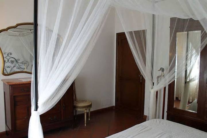 Location de vacances pour 7 personnes, avec Balcon et Jacuzzi ainsi que Terrasse et Jardin à Empoli - 4