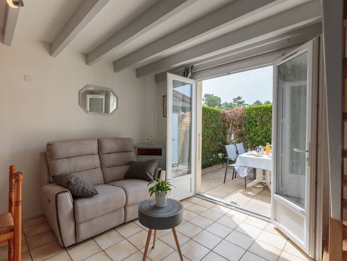 Location de vacances pour 4 personnes, avec terrasse, animaux acceptés dans La Palmyre - 3