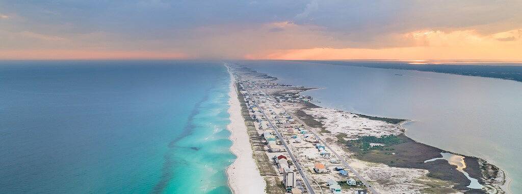 Vacation rental for 7 people, with balcony and pool in Pensacola Beach