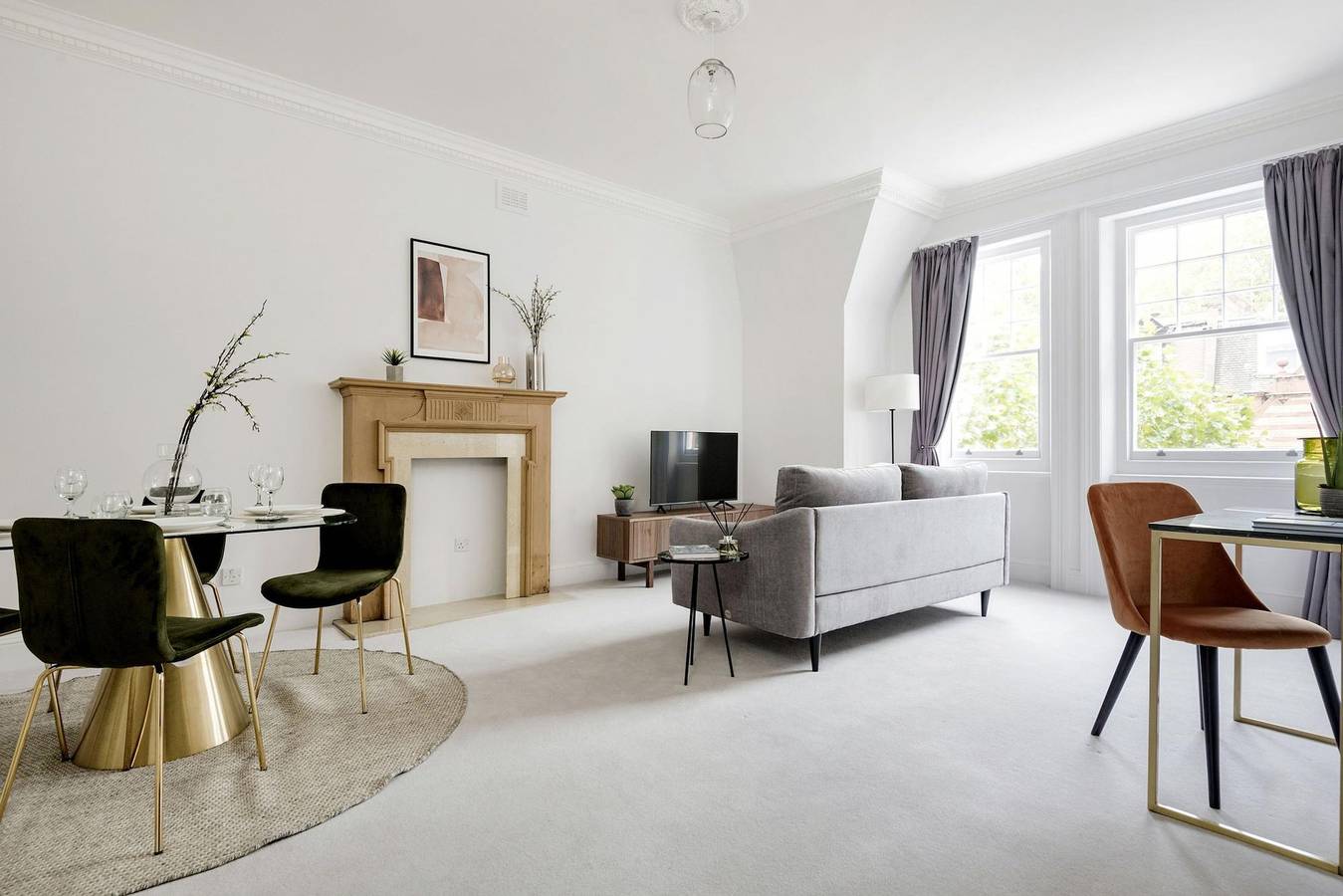 Entire apartment, The Cadogan Suite next to Sloane Square in Kensington and Chelsea, London