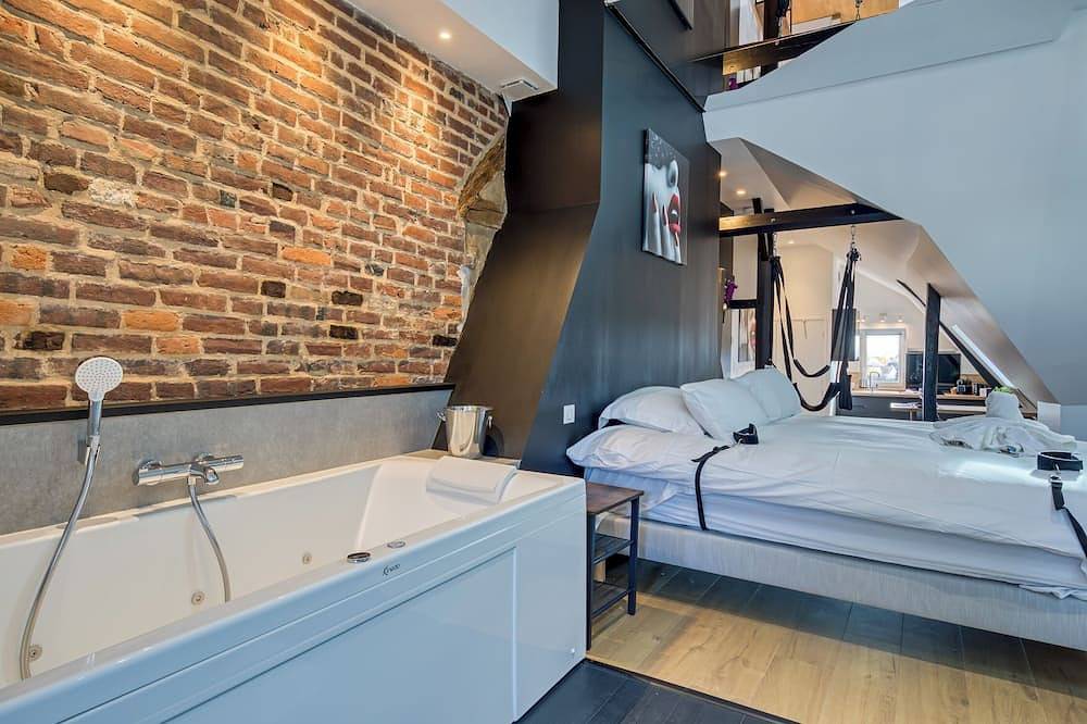 Appartement entier, Nuits secrètes, un instant privilégié et sensuel in Bourg-Achard, Région de Bernay
