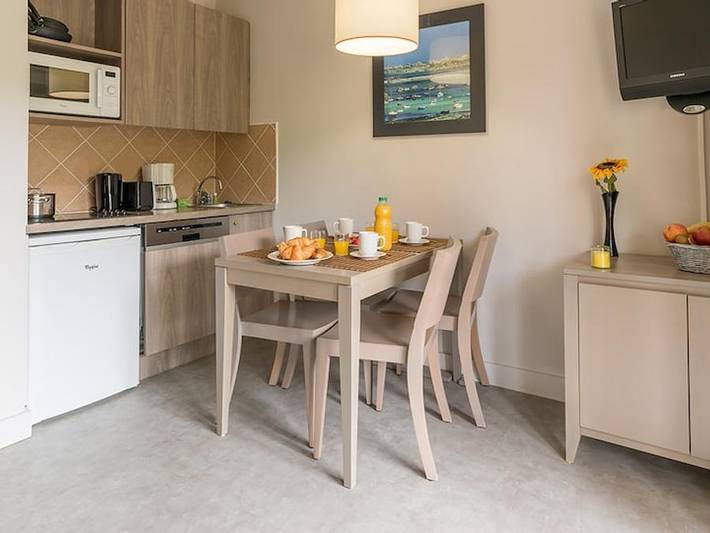 Camping pour 4 personnes, avec balcon, animaux acceptés dans Côte de Granit Rose - 3