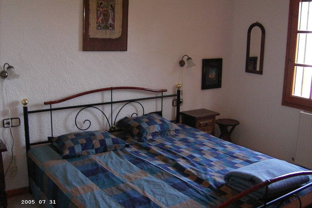 Einzigartige Sicht aufs Meer, Hafen von Palamos, Wald, grosser Garten, Wifi,  Hd in Calonge, Costa Brava