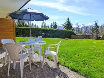Gîte pour 4 personnes, avec jardin et terrasse à Lens (Suisse)