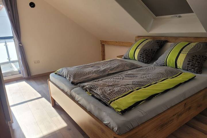 Ferienwohnung für 6 Personen, mit Balkon und Garten in Pleinfeld - 4