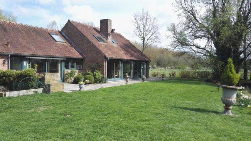 Chambre d’hôte pour 6 personnes, avec Terrasse et Jardin ainsi que Vue sur le lac et Vue à Bachy