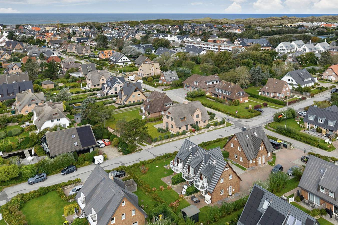 Ganze Wohnung, Landhaus im Erdgeschoss und Souterrain, ca. 80 qm Nutzfläche für bis zu 4 Pers. in Wenningstedt, Sylt