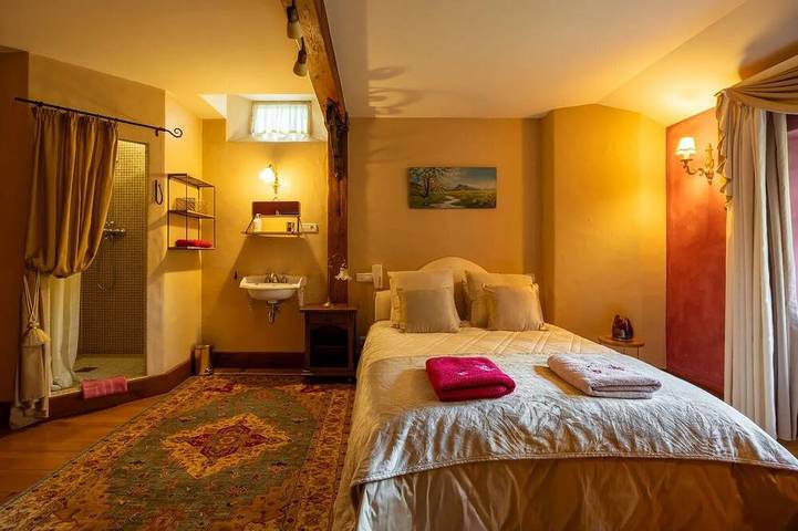 Luxury Five Bedroom Farmhouse for a Relaxing Stay in Mountains - Domaine Macky in Saulcy-sur-Meurthe, Saint-Dié-des-Vosges