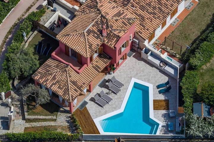 Villa Maria: Nuova Piscina Privata, 3 Camere, Mare a 5 Minuti a Piedi in Foxi Murdegu, Tertenia