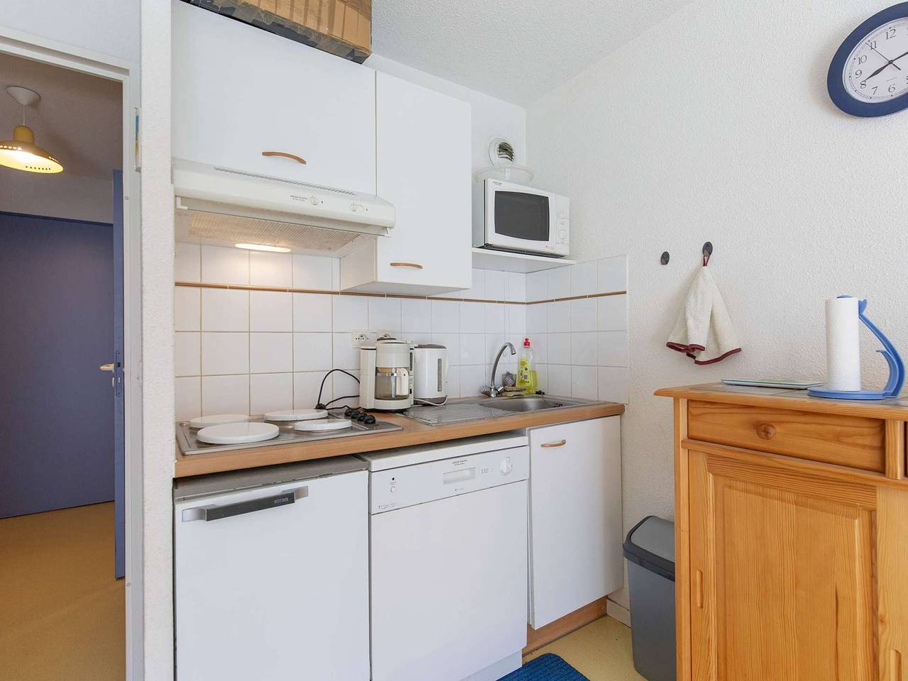 Ganze Wohnung, Gemütliche T2, 5 Pers, Parkplatz, zentrumsnah in Esquièze-Sère, Nationalpark Pyrenäen