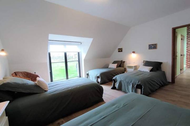 Location de vacances pour 12 personnes, avec jardin et terrasse à La Poterie-Cap-d'Antifer - 2