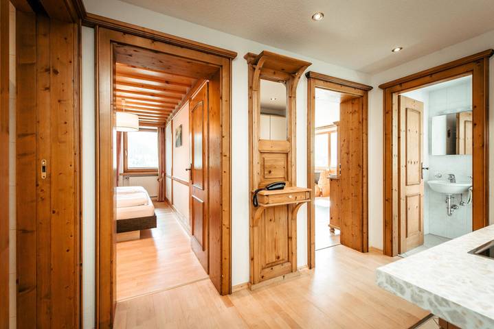 Hotel für 6 Personen, mit Balkon und Terrasse sowie Garten und Sauna im Kleinwalsertal - 4