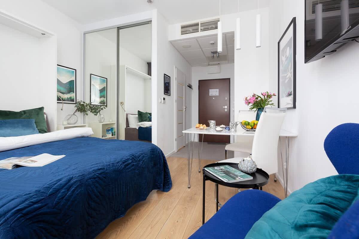 Monolocale intero, Kasprzaka 31 Warszawa | Dark Blue Studio with Air Conditioning in Varsavia, Masowien