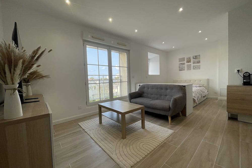 Apartamento entero, Studio Cozy 30m² Près Rer/cdg/parc des Expos in Villepinte, Sena-Saint Denis