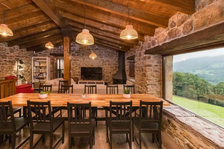Casa rural para 8 personas, con jardín en Valle del Pas - 2