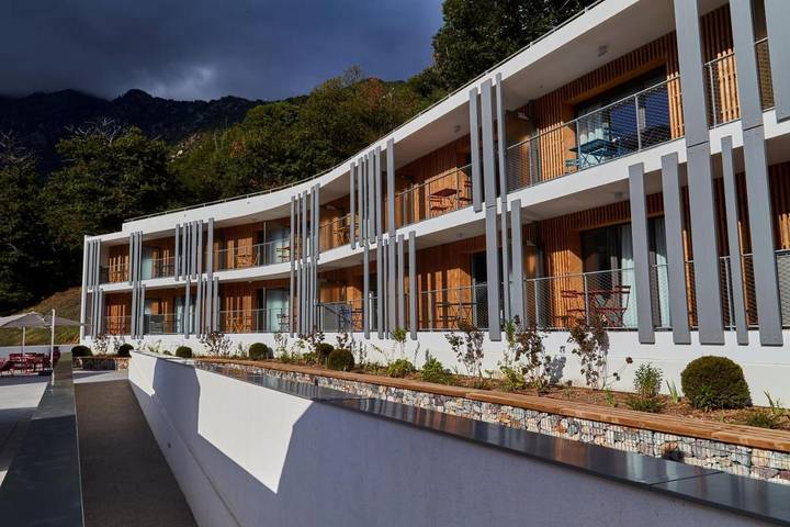 Location de vacances pour 2 personnes, avec vue et jardin à Roquebillière - 3