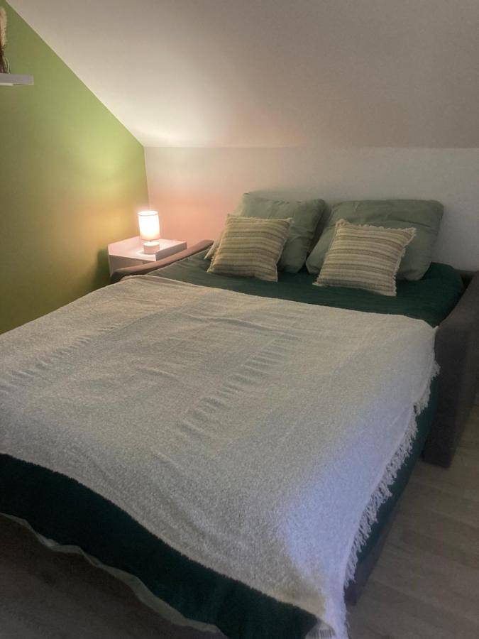 Appartement entier, One-Bedroom Apartment in Saint-Pierre-des-Corps, Région de Tours
