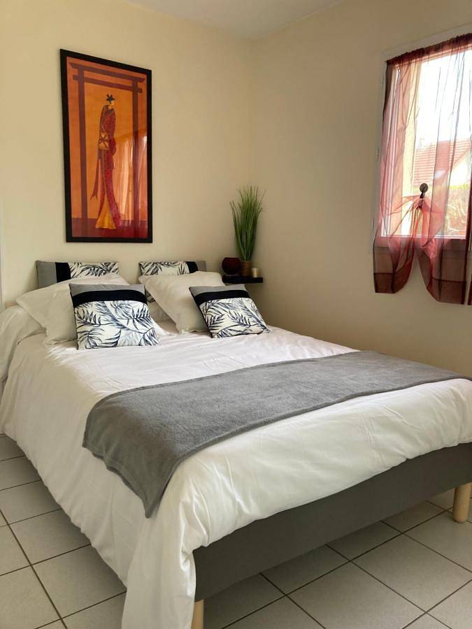 Gîte pour 2 personnes, avec Terrasse et Jardin à Is-sur-Tille