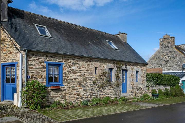 Location de vacances pour 7 personnes, avec jardin à Hengoat - 3