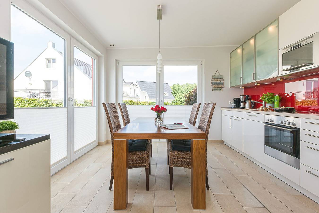 Ganze Wohnung, Komfortable Ferienwohnung - Sanfte Brise - mit Garten und Kamin. in Göhren-Lebbin, Fleesensee