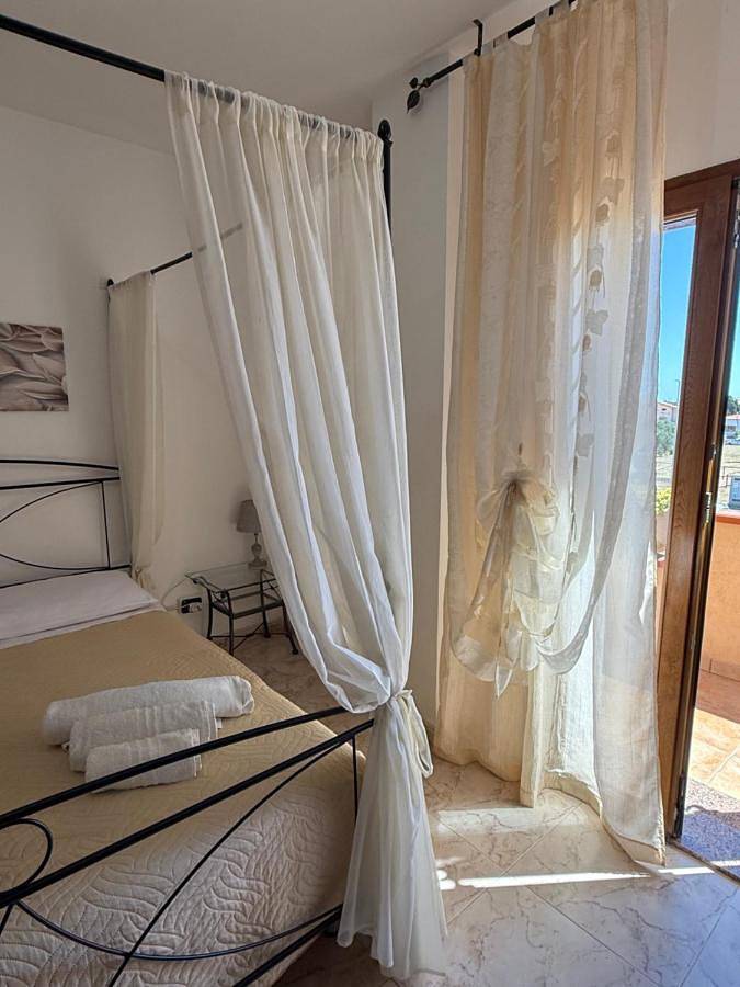 B&b per 2 persone, con Terrazza e Giardino nonché Panorama a Porto Torres