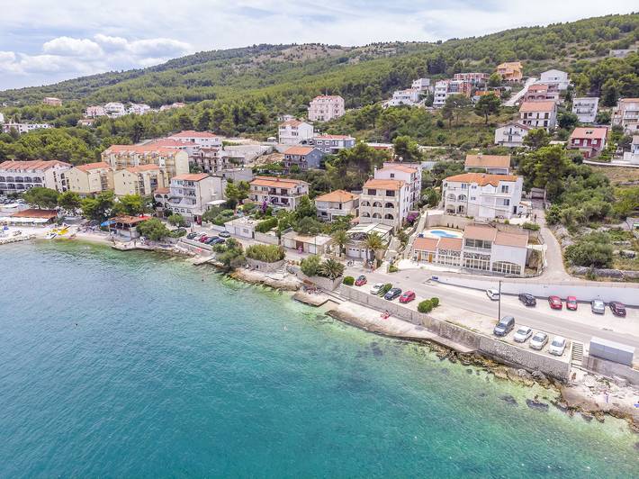 Apartament wakacyjny dla 3 osób, z Balkon i Basen w Arbanija