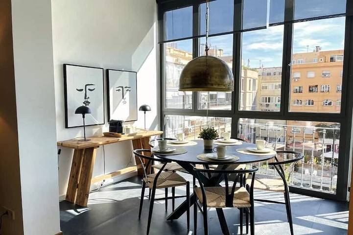 Apartament wakacyjny dla 18 osób, z taras i ogród w Barcelona