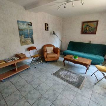 Gîte pour 8 personnes, avec terrasse dans Treigny-Perreuse-Sainte-Colombe