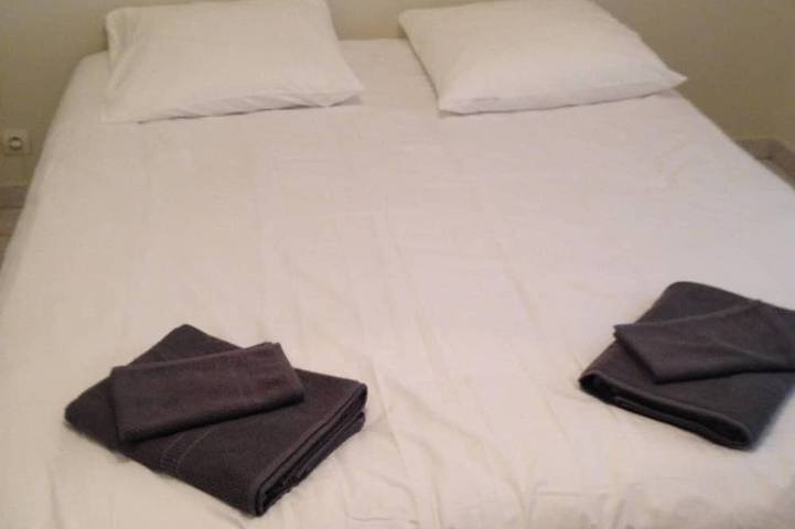 Ganze Wohnung, Große und schöne Wohnung mit Spa, 6 Personen, Garten, allen Komfort in Aigues-Mortes, Côte d'Améthyste
