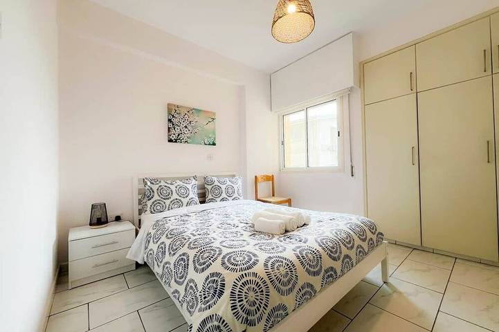 Appartement entier, Samos City Center, 2Br Sleeps 4 in Limassol, Chypre du Sud