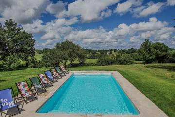 Maison De Vacances pour 30 Personnes dans Trézelles, Région de Vichy, Photo 4