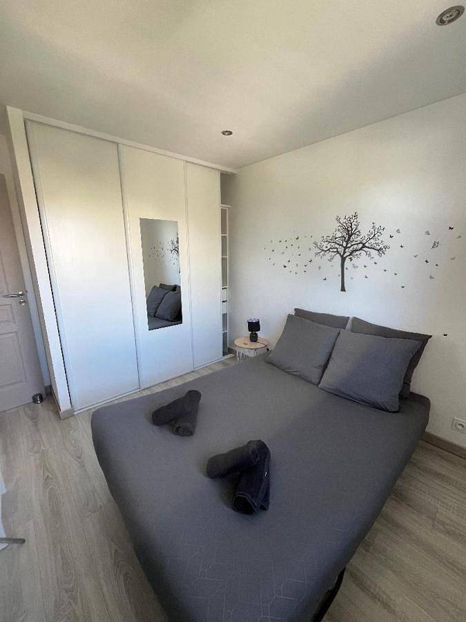 Appartement entier, Chez Nico - 100 m plages - clim - jardin - parking - Quartier calme in Saint-Chamas, Côte méditerranéenne (France)