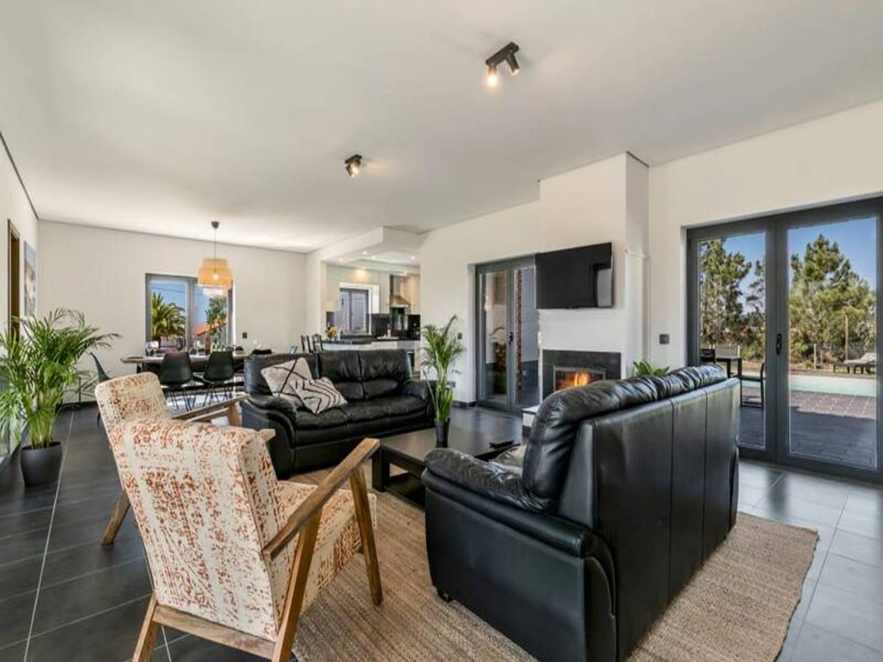 Ganze Wohnung, Villa in Aljezur mit Pool und Aussicht in Arrifana, Aljezur