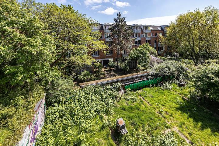 Entire apartment, St. Pauli Urban Hideaway – Modern Apartment with Playground, Near Beach and Transport in Hamburg-Mitte, Hamburg