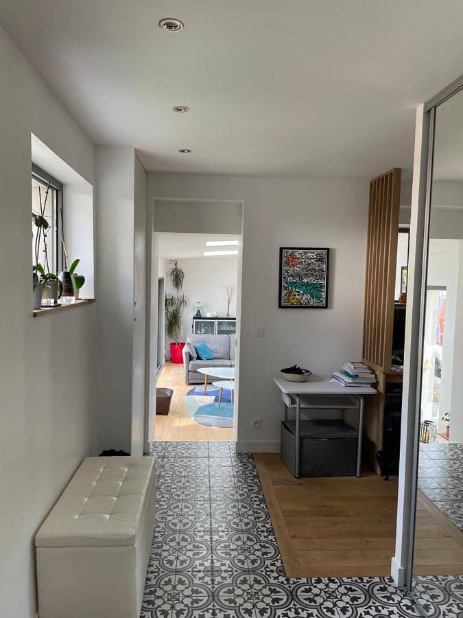 Maison de famille à Chatou - 20 mins Rer Paris - Jusqu'à 7 personnes in Chatou, Yvelines
