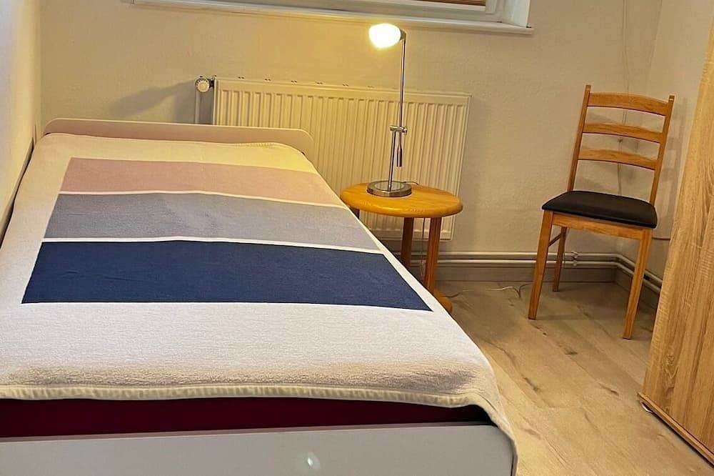 Ganze Wohnung, Eines des ältesten Häuser Wustrows in Wustrow, Fischland