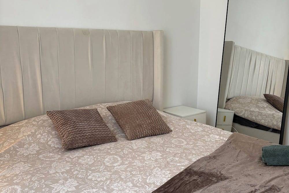 Cosy, bright house with terrace&free parking 3 bedrooms in Courtenay, Montargis und Umgebung