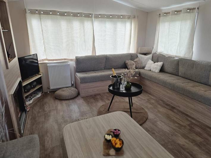 Camping pour 4 personnes, avec terrasse, animaux acceptés