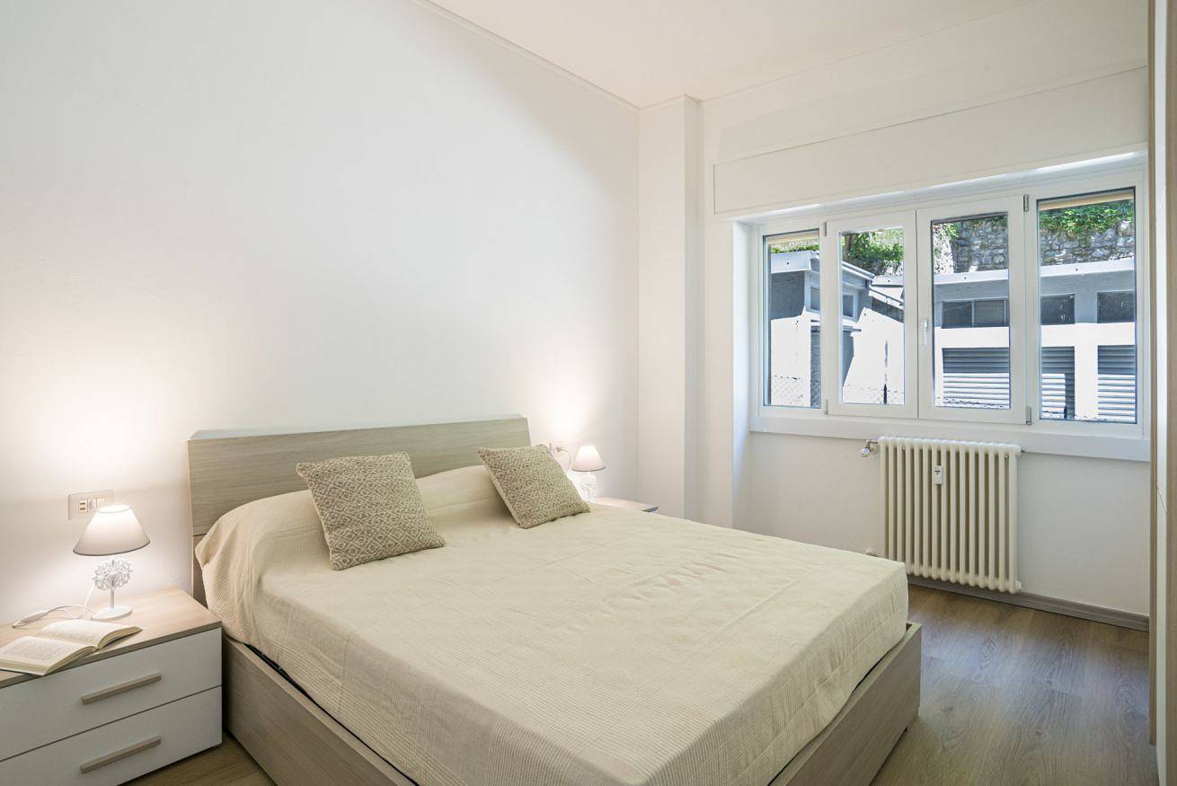 Appartamento intero, Guesthost - Comfy Flat with Balcony in Como, Lago di Como