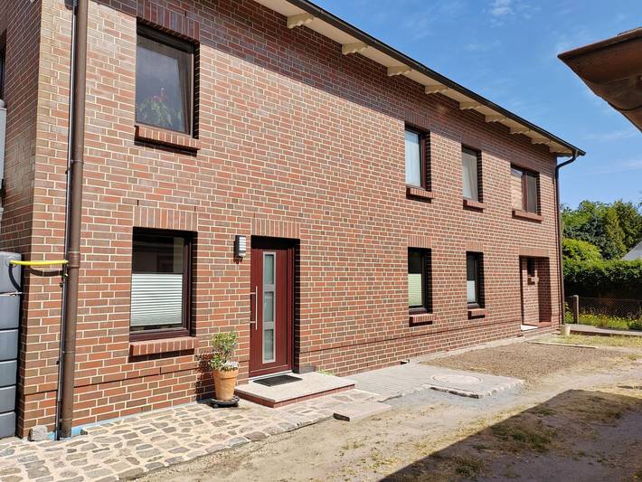 Ferienwohnung für 2 Personen, mit Terrasse und Garten in Gingst