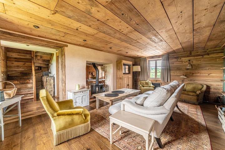 Gîte pour 6 personnes, avec terrasse et jardin à Colombier-en-Brionnais