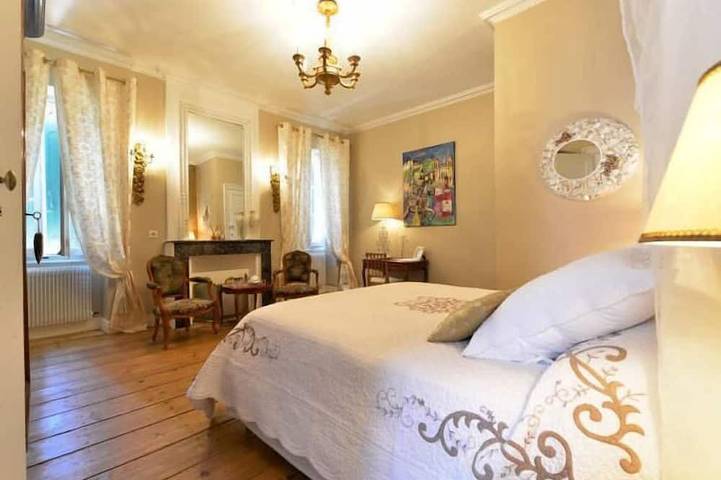 Gîte pour 2 personnes, avec piscine et jardin à Castelnau-de-Médoc - 4