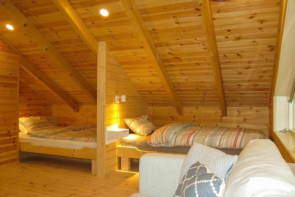 Schönes alleinstehendes Ferienhaus für 6 Personen mit  W-Lan, Klimaanlage, Tv und Terrasse in Großenkneten, Naturpark Wildeshauser Geest