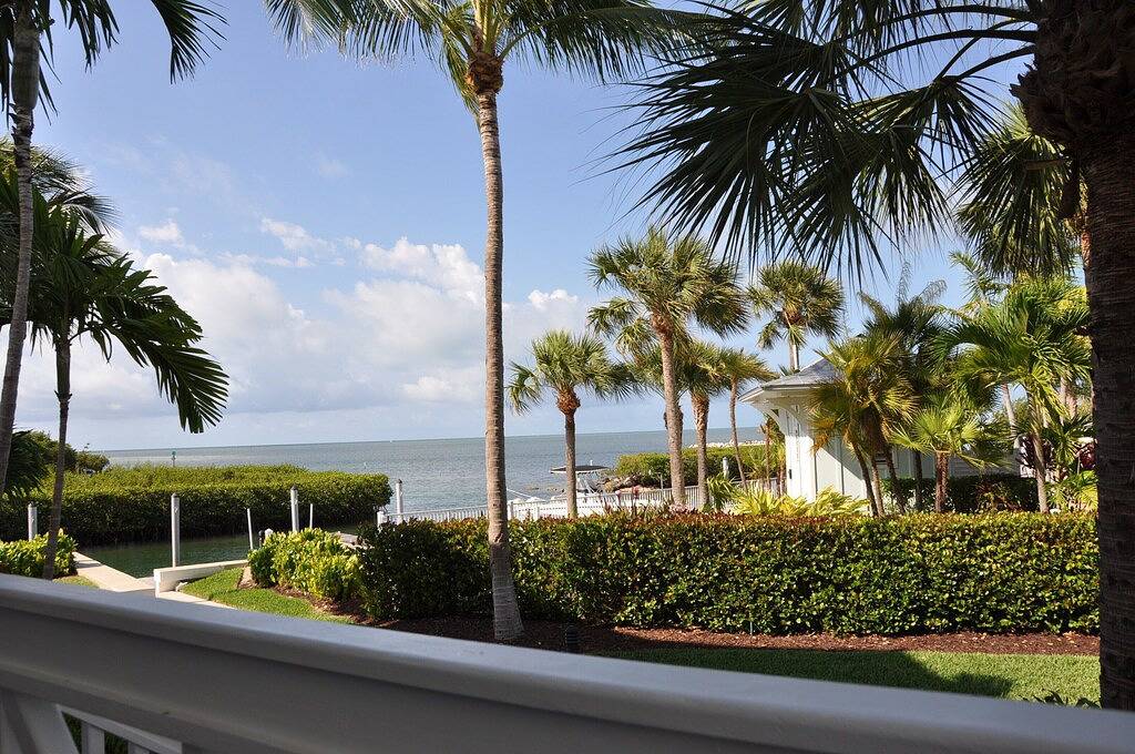 Islamorada Oceanfront Home im Angler Riff Meerblick, Dock, Comm Pool & Beach in Windley Key, Islamorada