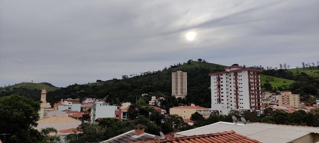 Casas e apartamentos de temporada para 3 pessoas, com terraço e vista em Socorro